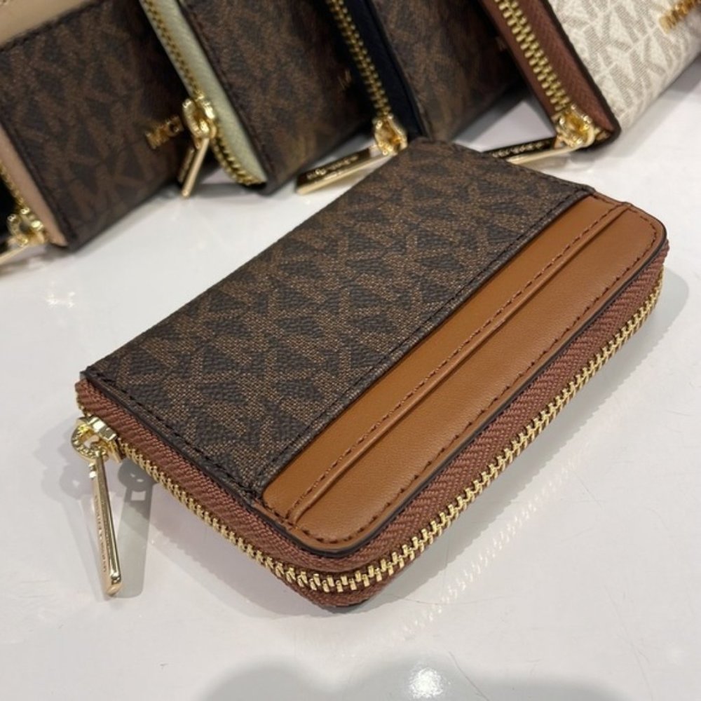 Michael Kors Jet Set Travel Medium Zip Around Card Case Brown - Picture 9 of 16